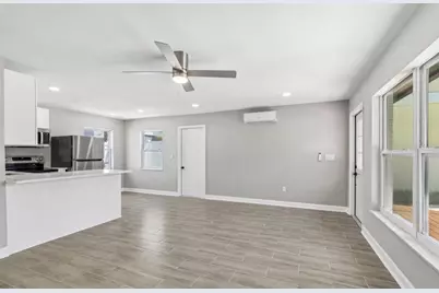 14906 N Bayshore Drive, Madeira Beach, FL 33708 - Photo 15