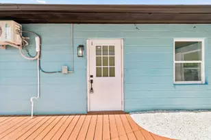14906 N Bayshore Dr, Madeira Beach, FL 33708 - Photo 25