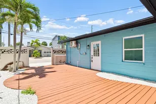 14906 N Bayshore Dr, Madeira Beach, FL 33708 - Photo 5