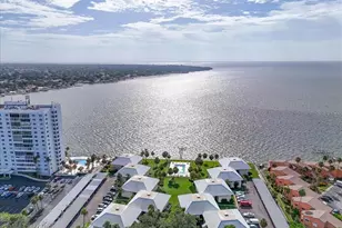 7300 Sunshine Skyway Ln S, Saint Petersburg, FL 33711 - Photo 17