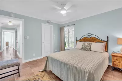 7300 Sunshine Skyway Lane S #107, Saint Petersburg, FL 33711 - Photo 9