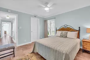 7300 Sunshine Skyway Ln S, Saint Petersburg, FL 33711 - Photo 9