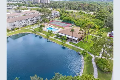5817 Park Street N #302, Saint Petersburg, FL 33709 - Photo 35