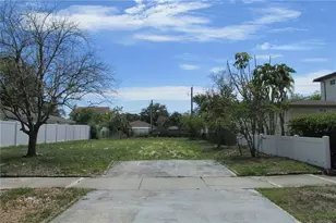 508 E Davis Blvd, Tampa, FL 33606 - Photo 1