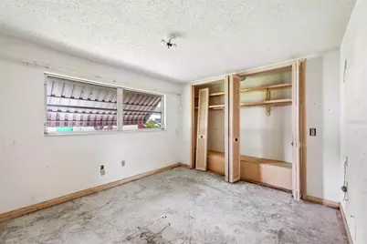 5362 Shalley Circle W, Fort Myers, FL 33919 - Photo 11