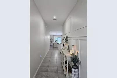10005 Rose Petal Place, Riverview, FL 33578 - Photo 5