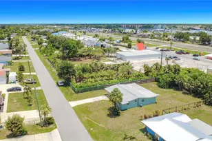 114 Revere St NW, Port Charlotte, FL 33952 - Photo 3