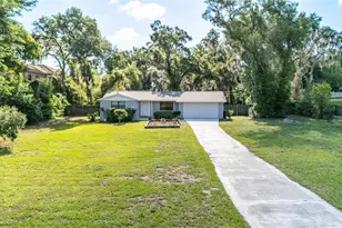 8214 Valrie Ln, Riverview, FL 33569 - Photo 5