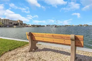 4700 Cove Cir, Saint Petersburg, FL 33708 - Photo 43