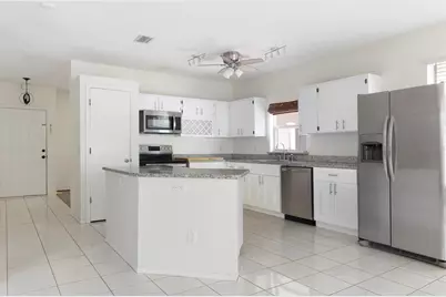 5135 Corvette Drive, Tampa, FL 33624 - Photo 9