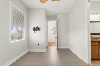 905 Villa Venicia Way, Tampa, FL 33606 - Photo 33