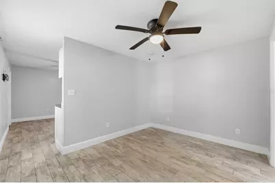 15509 Casey Rd Ext Road #B, Tampa, FL 33624 - Photo 3