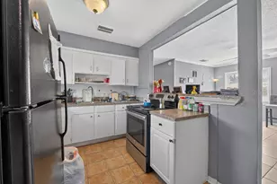 5205 S 82nd St, Tampa, FL 33619 - Photo 9