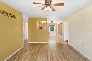 39038 Heath Dr, Zephyrhills, FL 33542 - Photo 11