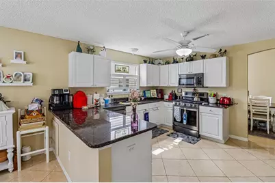 16581 SE 77th Northridge Court, The Villages, FL 32162 - Photo 15