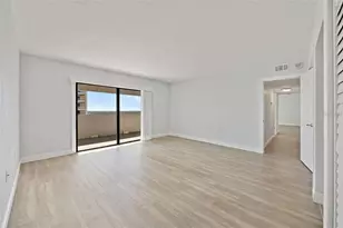 4141 Bayshore Blvd, Tampa, FL 33611 - Photo 11