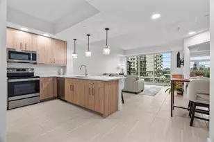 415 Island Way, Clearwater Beach, FL 33767 - Photo 11