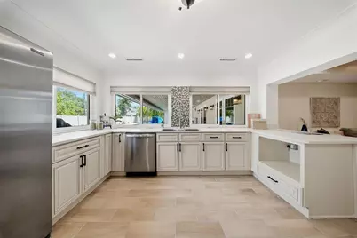 7039 Hibiscus Avenue S, South Pasadena, FL 33707 - Photo 17