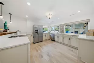 7039 Hibiscus Ave S, South Pasadena, FL 33707 - Photo 19