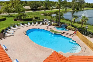 18106 Peregrines Perch Pl, Lutz, FL 33558 - Photo 9