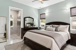 475 27th Ave N, Saint Petersburg, FL 33704 - Photo 27