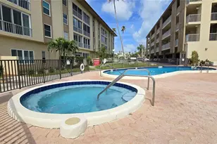 105 Island Way, Clearwater Beach, FL 33767 - Photo 29