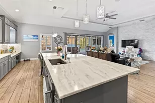 5805 Watercolor Dr, Lithia, FL 33547 - Photo 5
