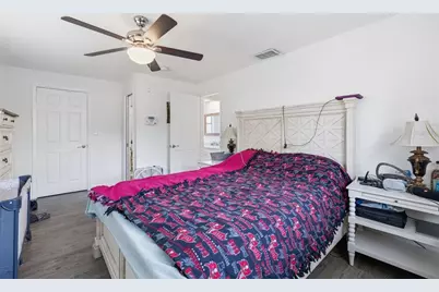 8952 Narcissus Avenue, Seminole, FL 33777 - Photo 15