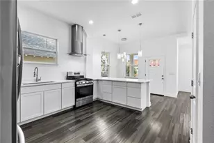 2141 Upton Ct S, Saint Petersburg, FL 33712 - Photo 13