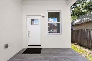 2141 Upton Ct S, Saint Petersburg, FL 33712 - Photo 3