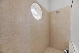 5536 Luminar Pointe Ln, Apollo Beach, FL 33572 - Photo 41