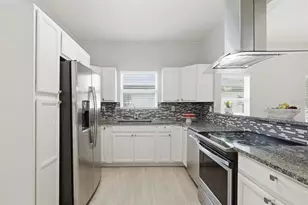 2815 N Taliaferro Ave, Tampa, FL 33602 - Photo 3