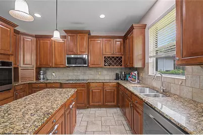 8137 Lagerfeld Drive, Land O Lakes, FL 34637 - Photo 15