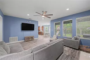 8137 Lagerfeld Dr, Land O Lakes, FL 34637 - Photo 11