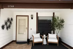 10344 Councils Way, Tampa, FL 33617 - Photo 3