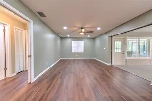1812 New Bedford Dr, Sun City Center, FL 33573 - Photo 19