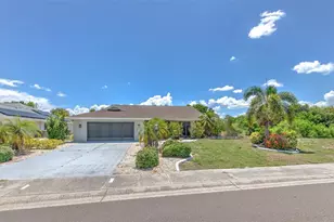 1812 New Bedford Dr, Sun City Center, FL 33573 - Photo 1
