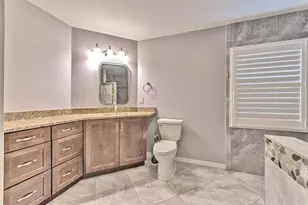 1812 New Bedford Dr, Sun City Center, FL 33573 - Photo 33