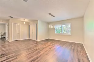 1812 New Bedford Dr, Sun City Center, FL 33573 - Photo 5