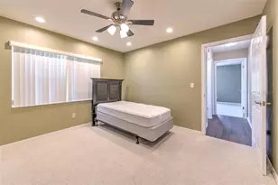 1812 New Bedford Dr, Sun City Center, FL 33573 - Photo 27