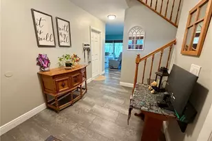 15705 Cashmere Ln, Tampa, FL 33624 - Photo 9