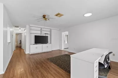 213 Glenellen Place, Sun City Center, FL 33573 - Photo 5