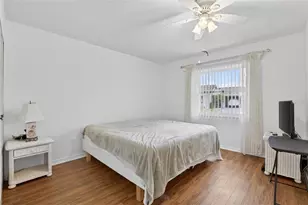 213 Glen Ellen Pl, Sun City Center, FL 33573 - Photo 25