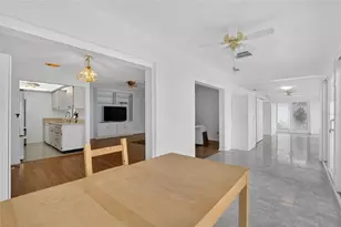 213 Glen Ellen Pl, Sun City Center, FL 33573 - Photo 17