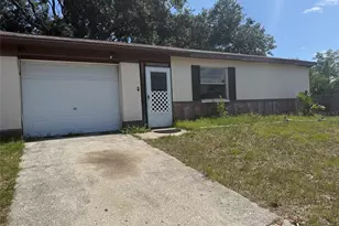 1306 Dukes Dr, Tarpon Springs, FL 34689 - Photo 1