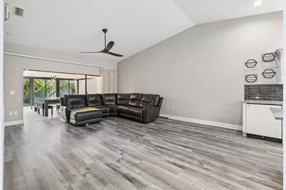 6019 Courtside Drive, Bradenton, FL 34210 - Photo 11