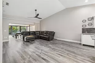 6019 Courtside Dr, Bradenton, FL 34210 - Photo 11