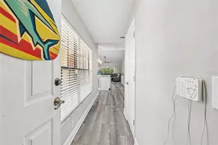 6019 Courtside Dr, Bradenton, FL 34210 - Photo 9