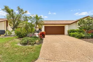 6019 Courtside Dr, Bradenton, FL 34210 - Photo 3