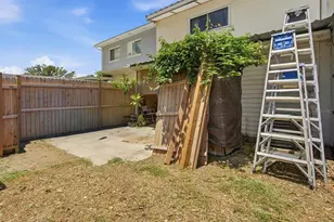 10017 N 52nd St, Tampa, FL 33617 - Photo 25